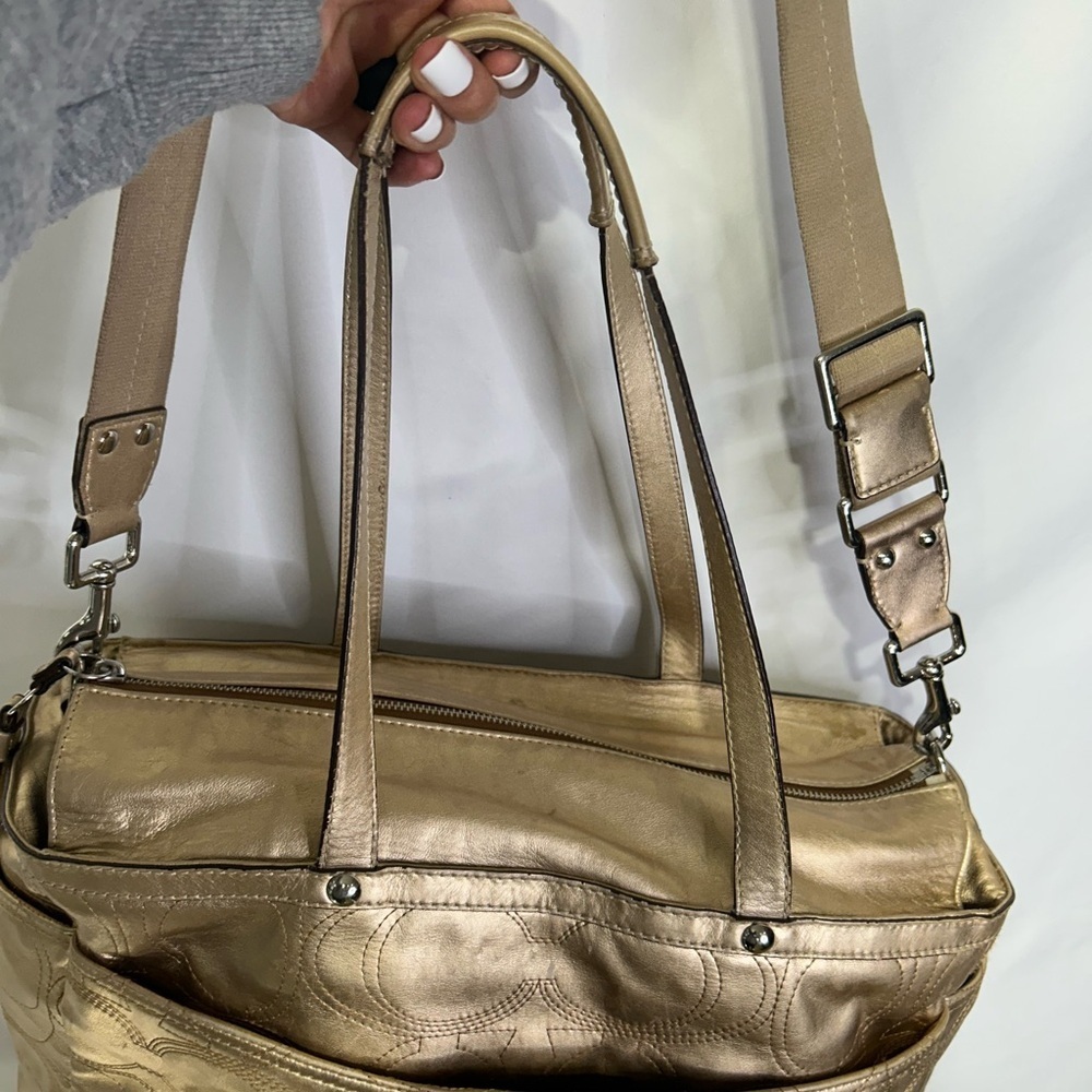 COACH gold oversized diaper bag. Gorgeous. Tons of pockets. Tons of options! - Picture 5 of 12
